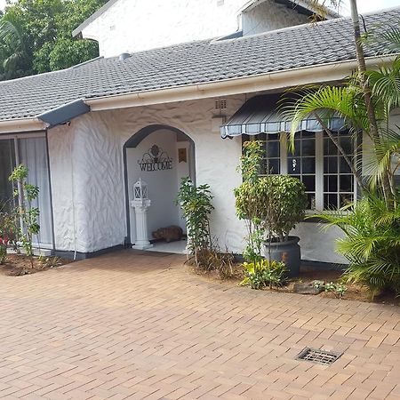 Old N New Bed & Breakfast Umhlanga Rocks Εξωτερικό φωτογραφία