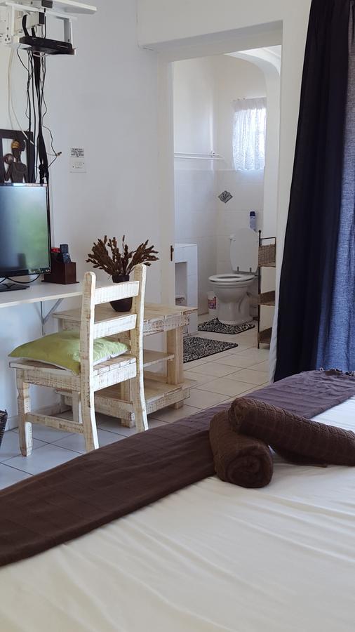 Old N New Bed & Breakfast Umhlanga Rocks Εξωτερικό φωτογραφία