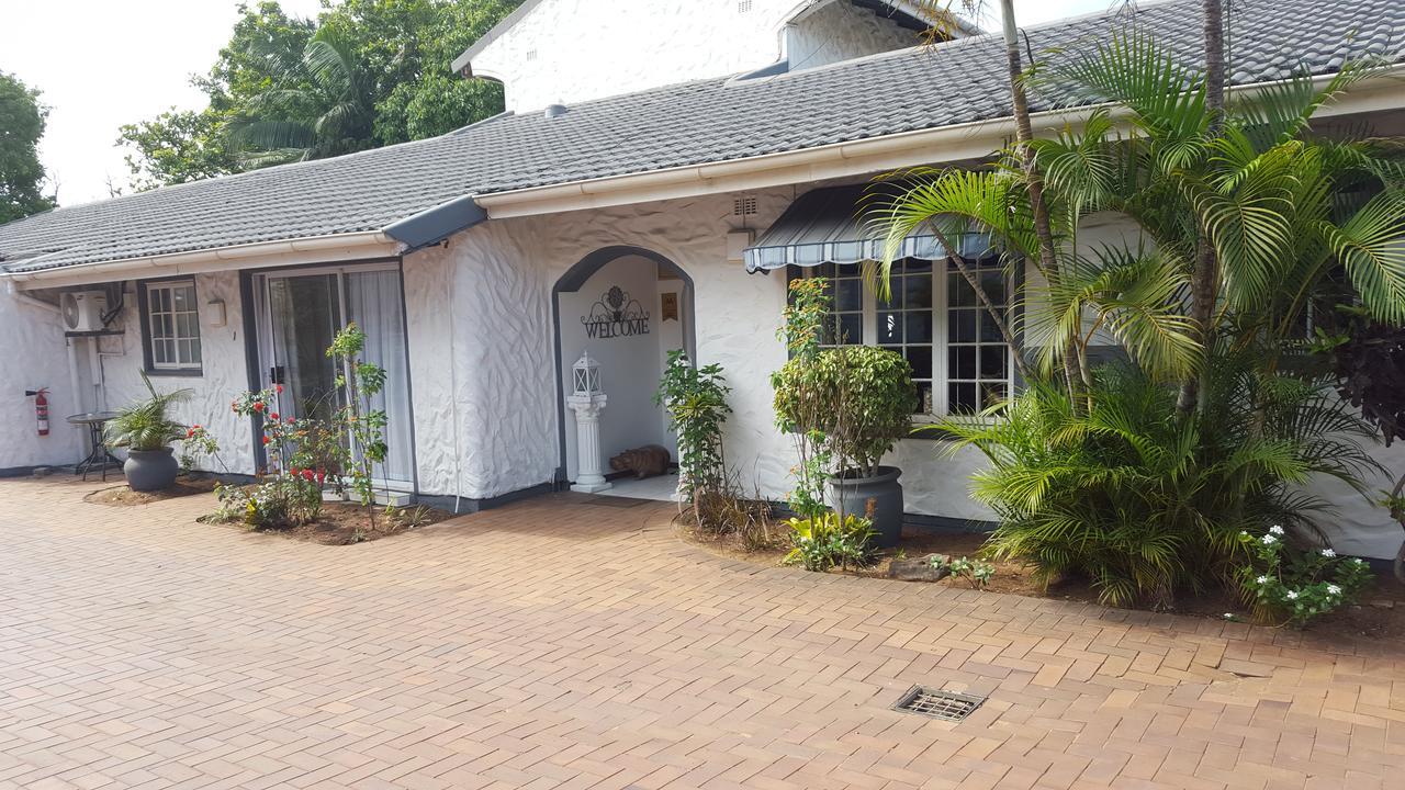 Old N New Bed & Breakfast Umhlanga Rocks Εξωτερικό φωτογραφία